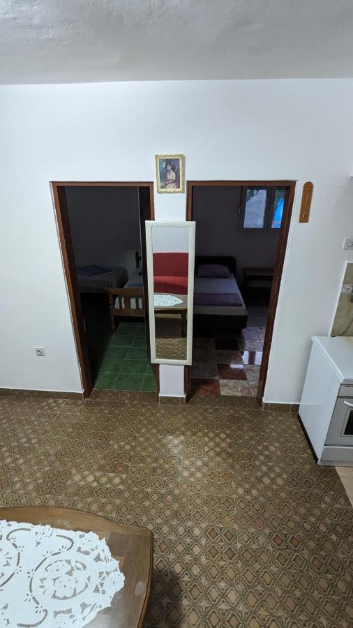 Private Guest-House Gutic Hotel Sutomore Ngoại thất bức ảnh